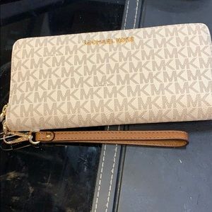 Michael Kors wallet